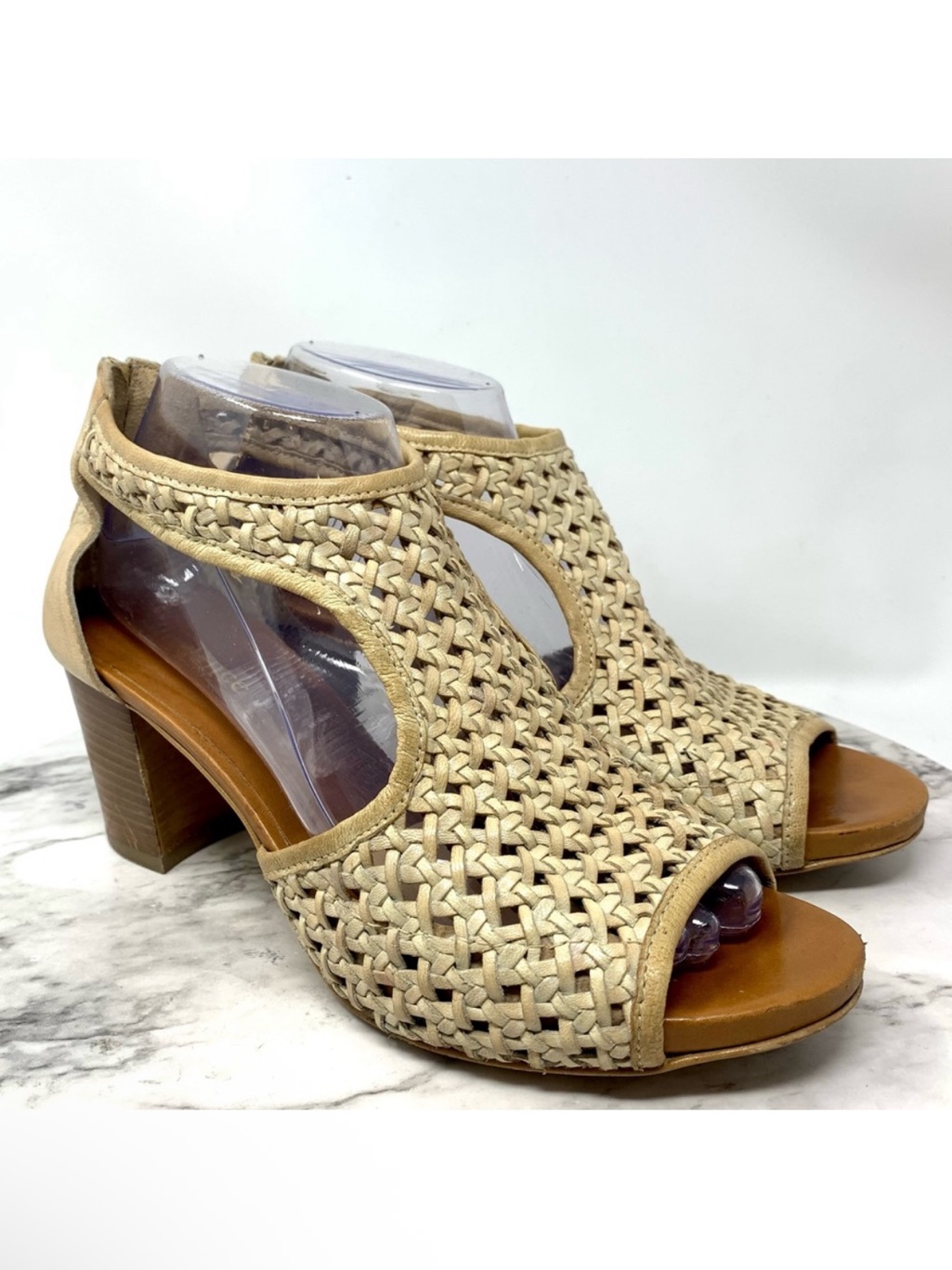 Sundance Gabriella Woven Tan Leather T-Strap Sandals 40 Bohemian Earthy Festival